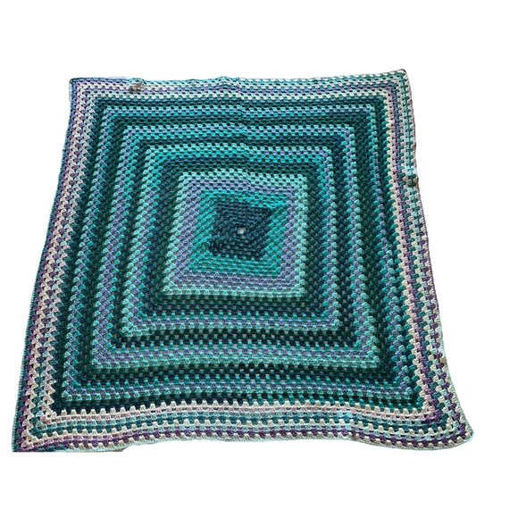 HANDMADE Crochet Black GRANNY SQUARE AFGHAN RoseanneCottage core 55x54 VTG
